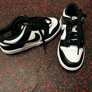 NIKE Panda Dunks